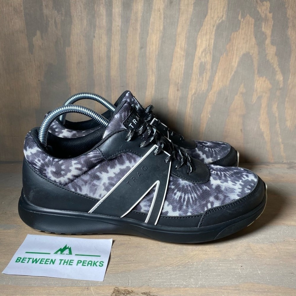 Traq By Alegria Womens Qarma 2 Sneakers Shoes Black Gray Tie Dye Lace Up 10.5M